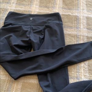 Black lululemon leggings